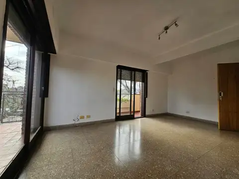 Depto Tipo Casa en Alquiler de 2 ambientes