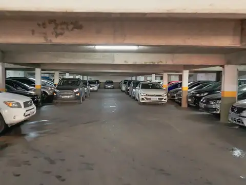 Cochera en venta barrio centro amplio ubicacion inversion potencial oportunidad