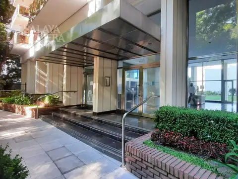 Departamento Alquiler Temporario 3 dormitorios Isla de Olivos con Cochera