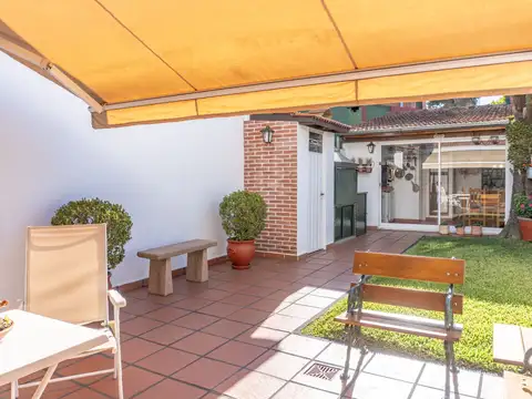 Depto Tipo Casa en Venta en Olivos, USD 280.000