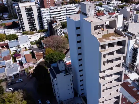 Departamento venta -1 dormitorio 1 baño  - 41 mts 2 totales - La Plata-pozo-emprendimiento.