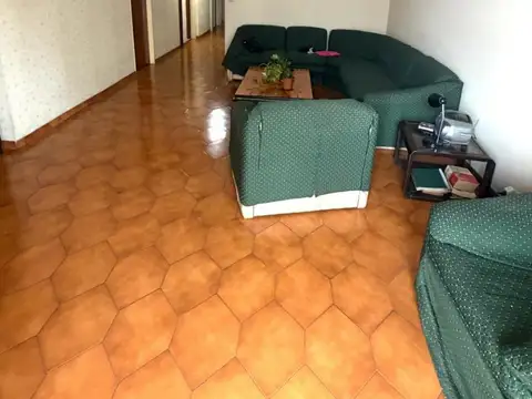 Departamento en Venta en Villa del Parque, USD 295.000