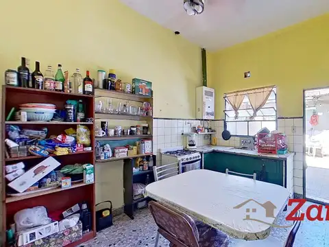 Casa 5 ambientes con 1 baño