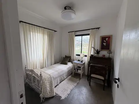 Venta casa con pileta y quincho La Caldera
