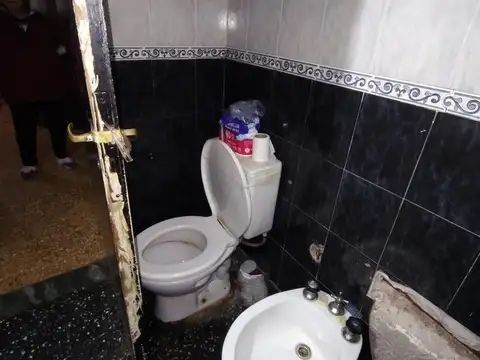 Casa en Ciudadela 4 AMBIENTES 2 BAÑOS
