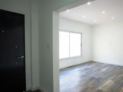 Depto Tipo Casa en Venta al Este