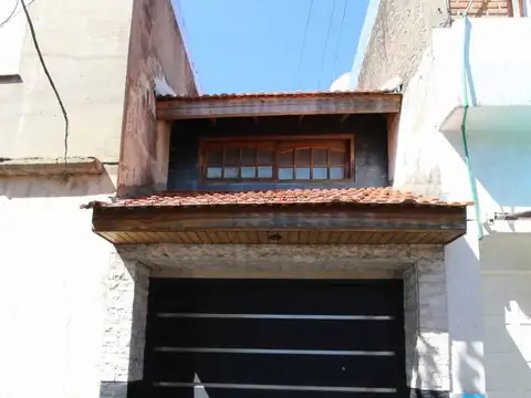Depto Tipo Casa en Venta de 6 ambientes
