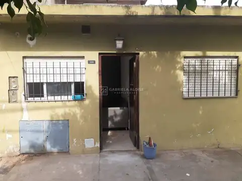 Alquiler de Departamento PH al frente 1 Ambiente, Villa Raffo, Sáenz Peña