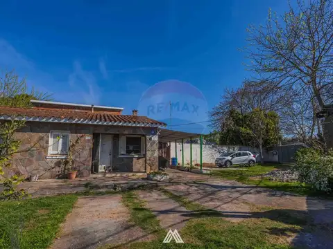 CASA EN LEZICA , GRAN POTENCIAL