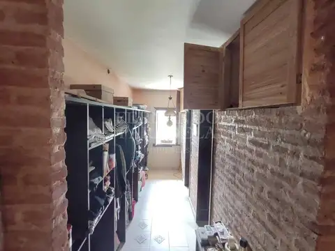 Casa en Venta en Barrio Parque Leloir, USD 155.000