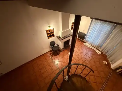 Depto Tipo Casa en Venta con 1 cocheras