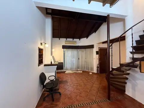 Depto Tipo Casa en Venta 41 años
