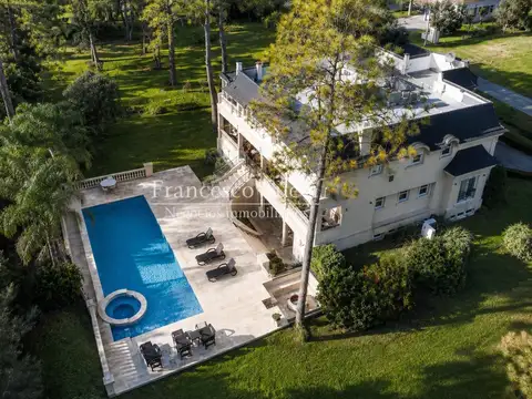 Casa en Venta de 6 dormitorios