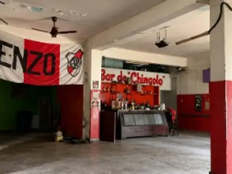 Local en Venta Via Pública