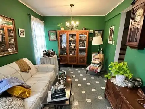 Casa 5 ambientes con 1 baño