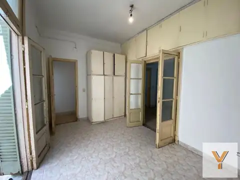 Depto Tipo Casa en Venta 50 años