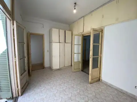 Depto Tipo Casa en Venta 50 años
