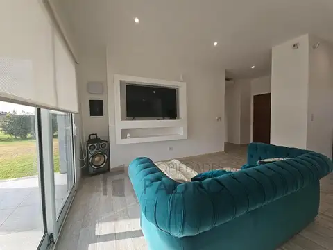 Casa en Venta en La Elina, USD 190.000