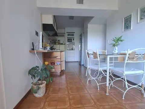 Departamento 5 ambientes con 2 baños