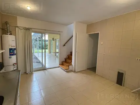 Casa en Venta con 4 cocheras