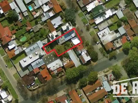 Terreno doble, con 17metros de frente,a pasos de Amoedo y Andres Baranda
