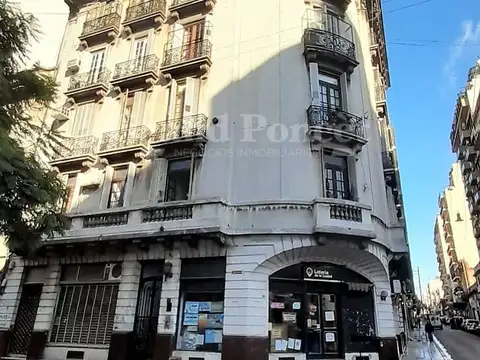 Venta Semipiso 4 Ambientes con Balcón
