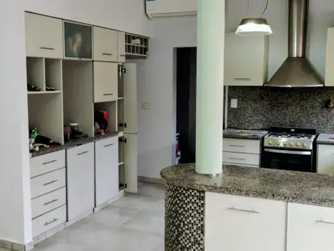 Departamento en Alquiler de 4 ambientes