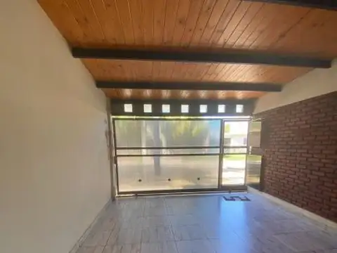 Casa en Venta en Granadero Baigorria, USD 95.000