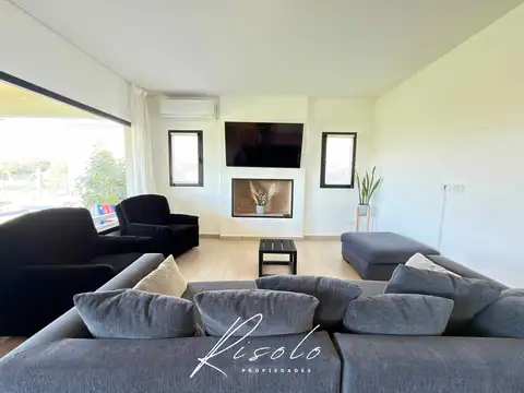 Casa en Alquiler al Este