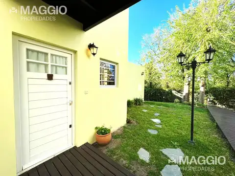 Depto Tipo Casa en Venta de 3 ambientes