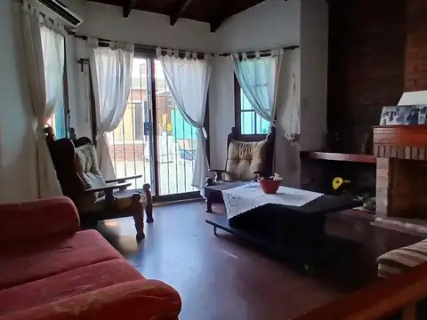 Depto Tipo Casa en Venta de 4 ambientes