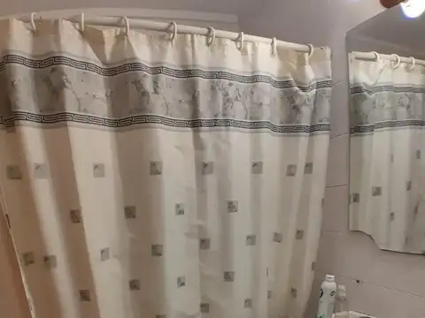 Departamento de 2 ambientes sobre la Peatonal Rivadavia