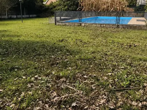 Terreno comercial sobre Av Mitre, cerca de Ruta 9. Con pileta
