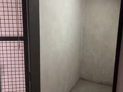 Departamento 6 ambientes con 1 baño