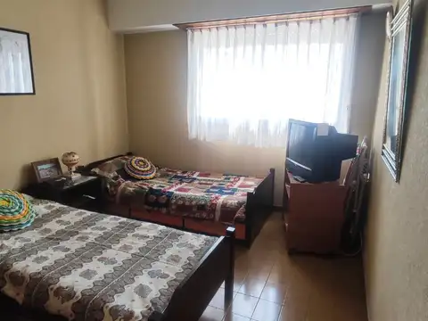 2 amb centro de Mar del plata, 3 cuadras de la playa y 1 de la peatonal.