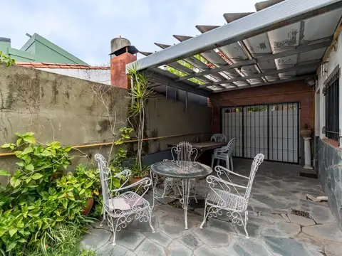 VENTA/PERMUTA - Casa de 3 dormitorios con cochera, Granadero Baigorria.