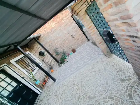 Casa 5 ambientes con 1 baño