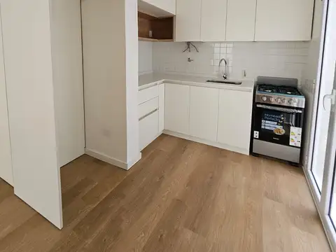 PH 3 ambientes o 2 amb + escritorio dos patios a estrenar refaccionado a nuevo 