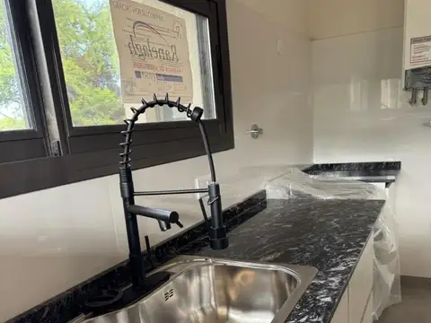 Casa 3 ambientes con 2 baños