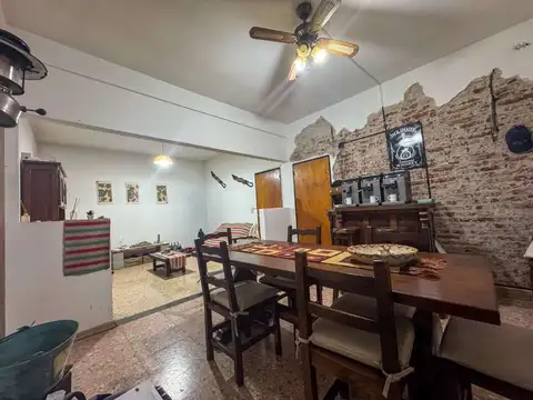Casa 5 ambientes con 1 baño