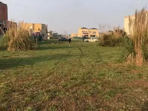 Terreno en Venta 50  mts Fondo