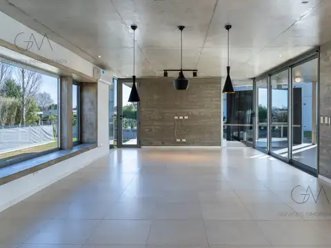 Casa 4 ambientes con 3 baños