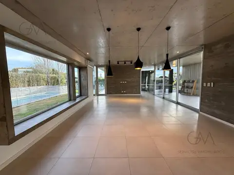 Casa en Alquiler de 3 dormitorios