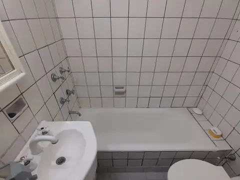 Departamento en Alquiler en Abasto, $ 700.000