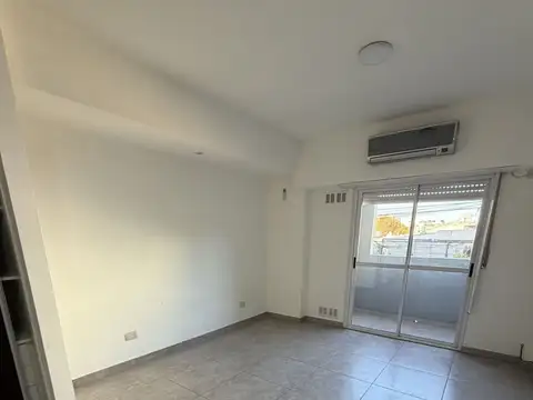 CERAZO, DR 900, Piso 2