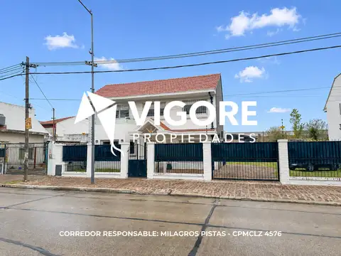 Casa en Venta en Berazategui, USD 257.000