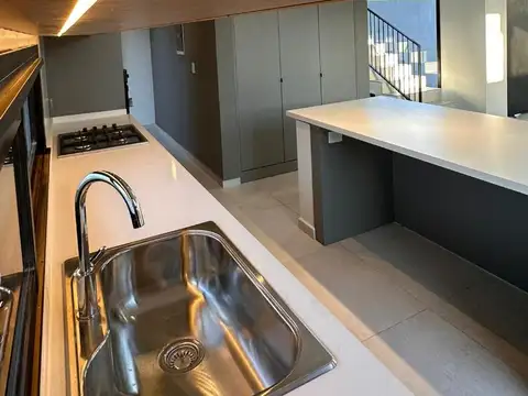 Casa en Venta en Barrio Rincones de Manantiales, USD 240.000