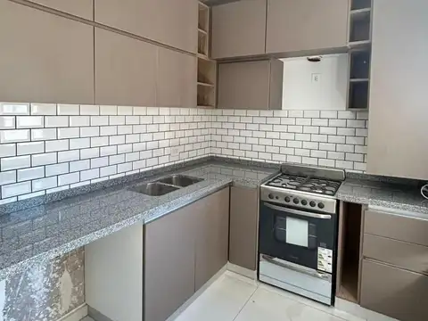 Semipiso a estrenar | 4 ambientes | 2 cocheras | Villa Luro