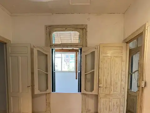 Depto Tipo Casa 4 ambientes con 2 baños