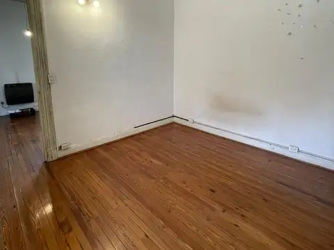 Depto Tipo Casa en Venta 50 años